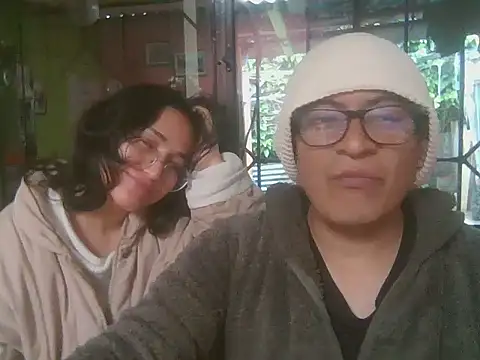 Carla and Ivan online show from June 9, 2026, 7:59 pm
