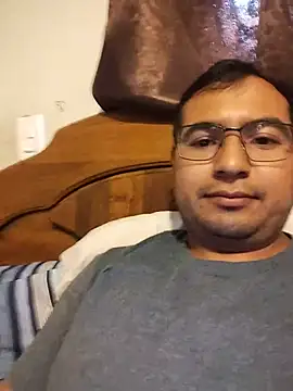 ferlu1995 online show from May 30, 2026, 11:43 pm