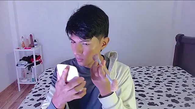 Snapshot of phuwin_bj chatting on July 8, 2026, 11:00 am phuwin bj online show from July 8, 2026, 11:00 am