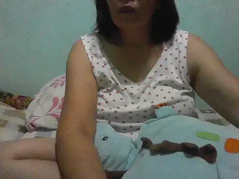 momshe2026 online show from June 29, 2026, 2:06 pm