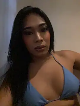 hugecock tamira online show from June 4, 2026, 6:23 pm