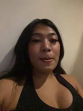 hugecock tamira online show from June 18, 2026, 9:14 am