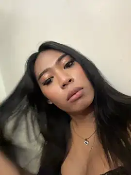 hugecock tamira online show from July 2, 2026, 6:19 am