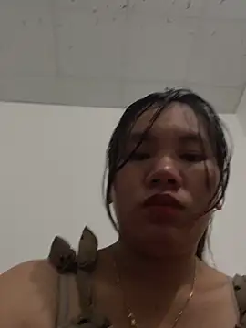 Snapshot of Suki-love chatting on May 20, 2026, 12:24 pm Suki-love online show from May 20, 2026, 12:24 pm
