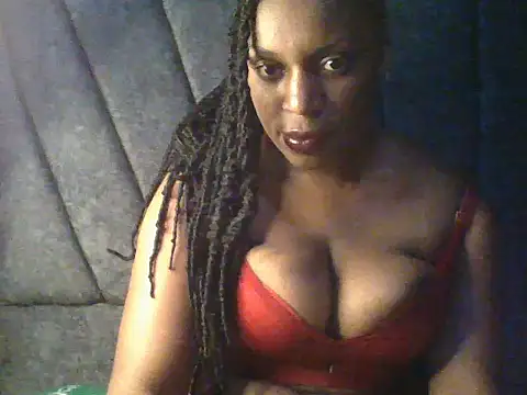 Snapshot of NayaKiva chatting on May 21, 2026, 10:07 pm NayaKiva online show from May 21, 2026, 10:07 pm