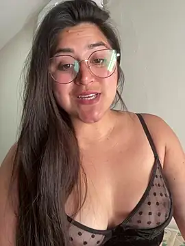 Snapshot of morena95_ chatting on July 14, 2026, 6:14 pm morena95 online show from July 14, 2026, 6:14 pm