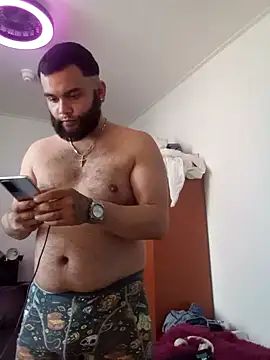 crimikeanu24 online show from May 20, 2026, 6:16 pm