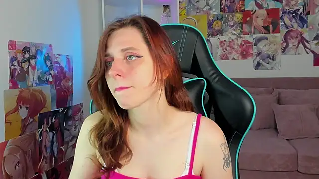 FreyaVeys online show from June 15, 2026, 5:40 am