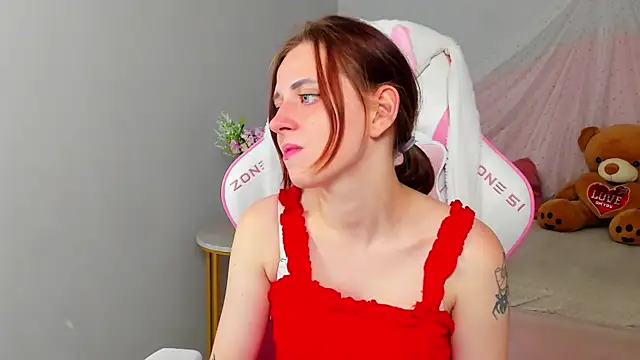 FreyaVeys online show from July 10, 2026, 5:07 am