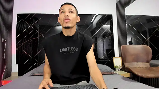 Camilo Contreras online show from June 8, 2026, 7:36 pm