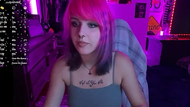Goth Violet online show from May 21, 2026, 2:42 am