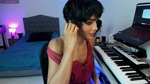 Candelaria0000 online show from May 21, 2026, 2:31 am