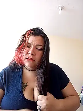 dulcelia0 online show from June 16, 2026, 4:18 pm