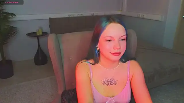 Eva Greer online show from July 5, 2026, 1:10 am