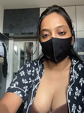 Snapshot of livia_dolls chatting on June 25, 2026, 10:09 am livia dolls online show from June 25, 2026, 10:09 am