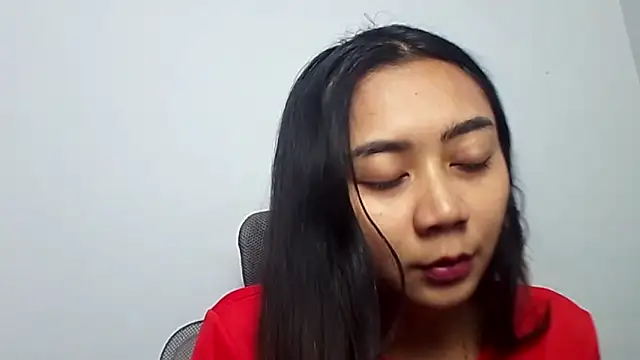 KristieOrtmann online show from June 9, 2026, 12:06 pm