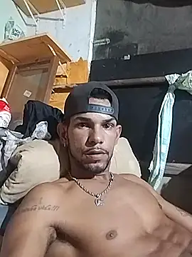 40Morenorjmodelo online show from May 31, 2026, 4:24 pm