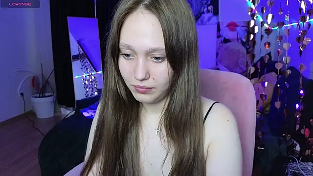 Snapshot of TinaShelton chatting on June 5, 2026, 6:13 pm TinaShelton online show from June 5, 2026, 6:13 pm