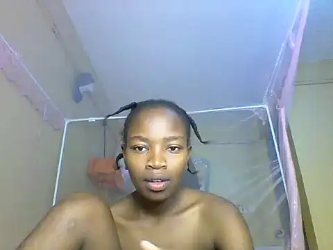 aliana082169 online show from June 29, 2026, 7:48 am