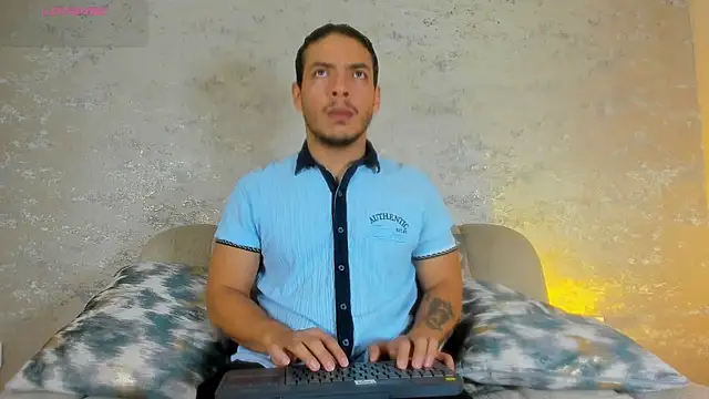 OliverWyse online show from June 28, 2026, 11:11 pm