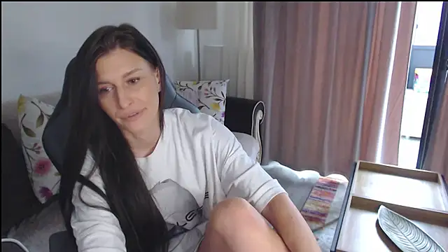 Snapshot of aryanne98 chatting on June 7, 2026, 3:06 pm aryanne98 online show from June 7, 2026, 3:06 pm