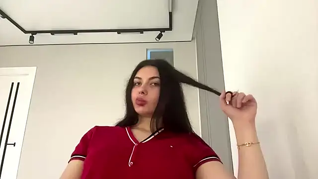 MarylynnSabir online show from May 22, 2026, 5:11 pm