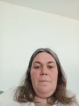 Snapshot of chattedebretagne chatting on June 17, 2026, 6:40 pm chattedebretagne online show from June 17, 2026, 6:40 pm