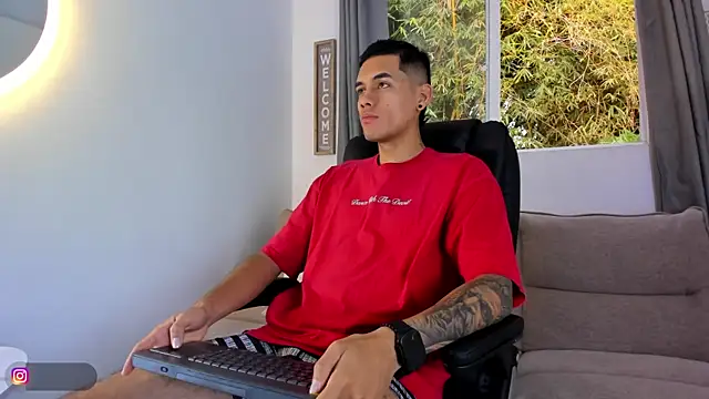 NickCopeer  online show from July 15, 2026, 12:23 pm