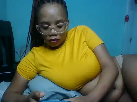 Tatianaluu online show from May 30, 2026, 6:20 am