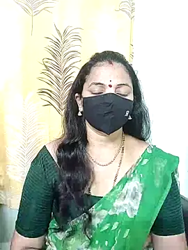 Snapshot of Leela_555 chatting on May 27, 2026, 5:48 am Leela 555 online show from May 27, 2026, 5:48 am