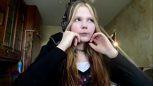 Snapshot of SusanaLeichty chatting on May 23, 2026, 8:57 am SusanaLeichty online show from May 23, 2026, 8:57 am