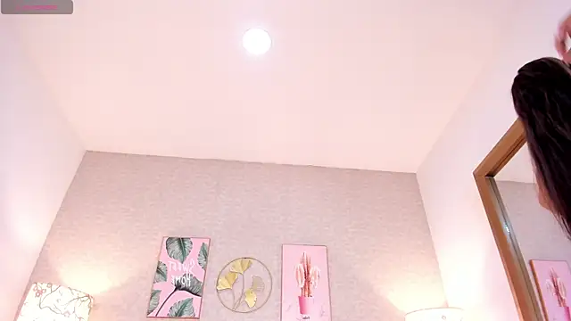 natalie fox   online show from June 27, 2026, 11:38 am
