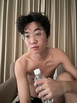Snapshot of YourBadboy718 chatting on June 26, 2026, 8:09 am YourBadboy718 online show from June 26, 2026, 8:09 am