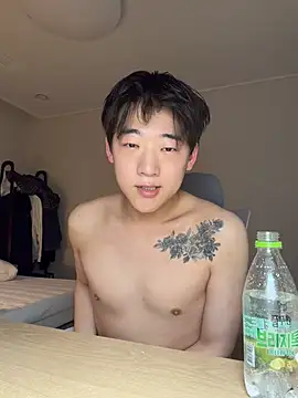 k-kinky online show from June 20, 2026, 8:03 pm