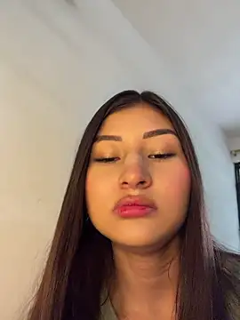 Snapshot of Aylin-fire chatting on July 4, 2026, 6:45 pm Aylin-fire online show from July 4, 2026, 6:45 pm
