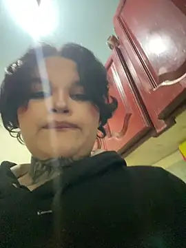 abbyhilton ss online show from June 5, 2026, 5:45 am