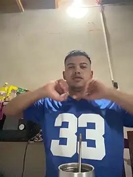 dariorivero10 online show from May 22, 2026, 9:46 pm