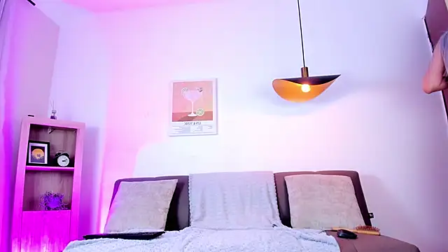 Samanta lux  online show from May 28, 2026, 3:47 am