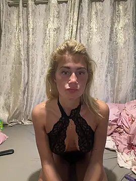 quirkyprincess online show from July 7, 2026, 8:56 pm