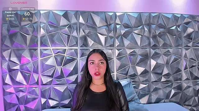 Mailynbusty online show from July 6, 2026, 12:12 pm