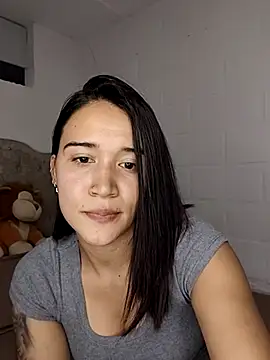 DaniRivers  online show from June 21, 2026, 7:19 pm