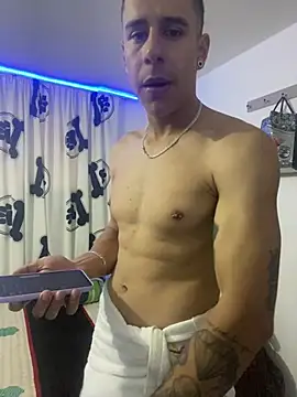 Snapshot of jhuan99 chatting on July 3, 2026, 3:40 pm jhuan99 online show from July 3, 2026, 3:40 pm