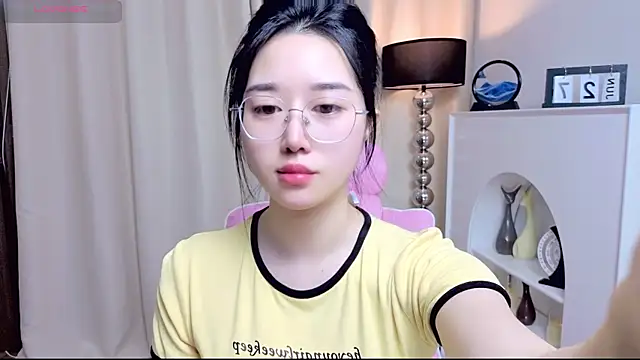 Snapshot of miuu6868 chatting on June 27, 2026, 2:06 am miuu6868 online show from June 27, 2026, 2:06 am