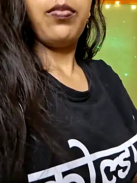 Miss Aaisha online show from June 16, 2026, 2:39 pm