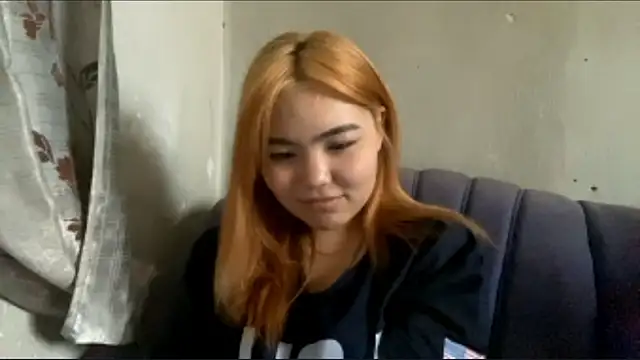 Snapshot of Molly_Teddy chatting on June 22, 2026, 10:01 am Molly Teddy online show from June 22, 2026, 10:01 am