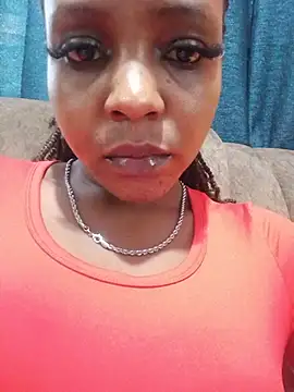 Queen pretty2 online show from July 6, 2026, 4:52 am