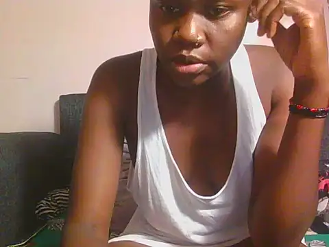Snapshot of Midnight_whisper01 chatting on June 17, 2026, 1:16 am Midnight whisper01 online show from June 17, 2026, 1:16 am