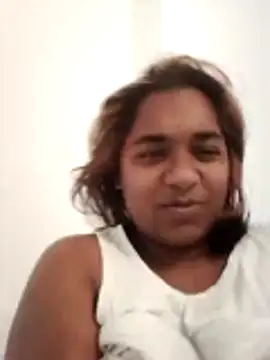 MiaReed667 online show from May 28, 2026, 8:33 am