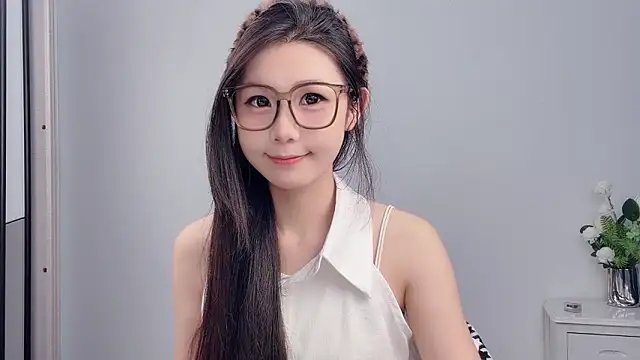 Snapshot of Rose_love69 chatting on June 13, 2026, 3:37 am Rose love69 online show from June 13, 2026, 3:37 am