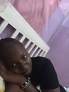 Ebonylouisa online show from July 12, 2026, 5:41 am